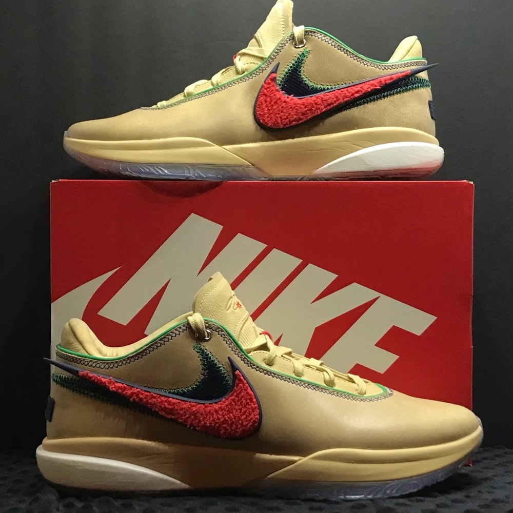Nike LeBron 20 “Four Horsemen” - Picture 2 of 13
